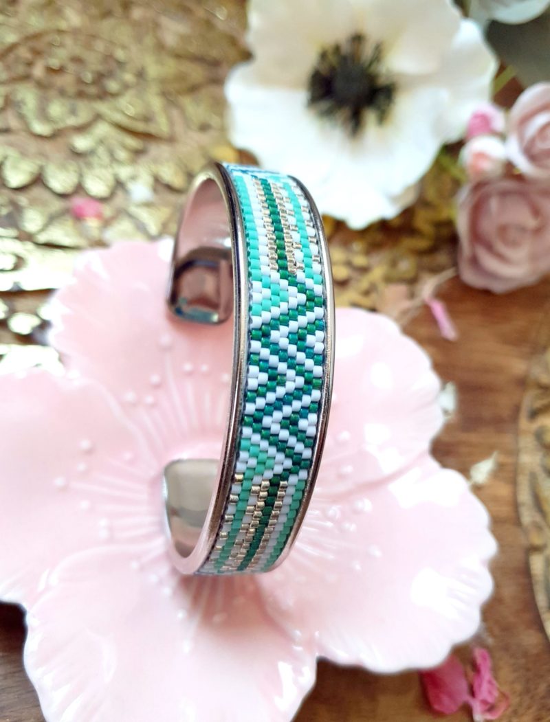 Gebetnout bijoux fantaisie lyon mode tendance bijouterie femme Annecy artisan Incahuasi bracelet manchette miyuki vert blanc argent