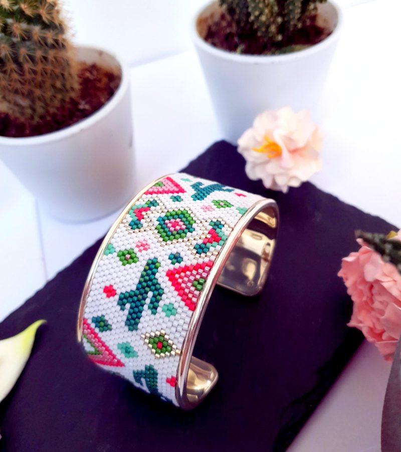 Gebetnout bijoux fantaisie lyon mode tendance bijouterie femme Annecy artisan Incahuasi bracelet miyuki tissage rose vert argent manchette