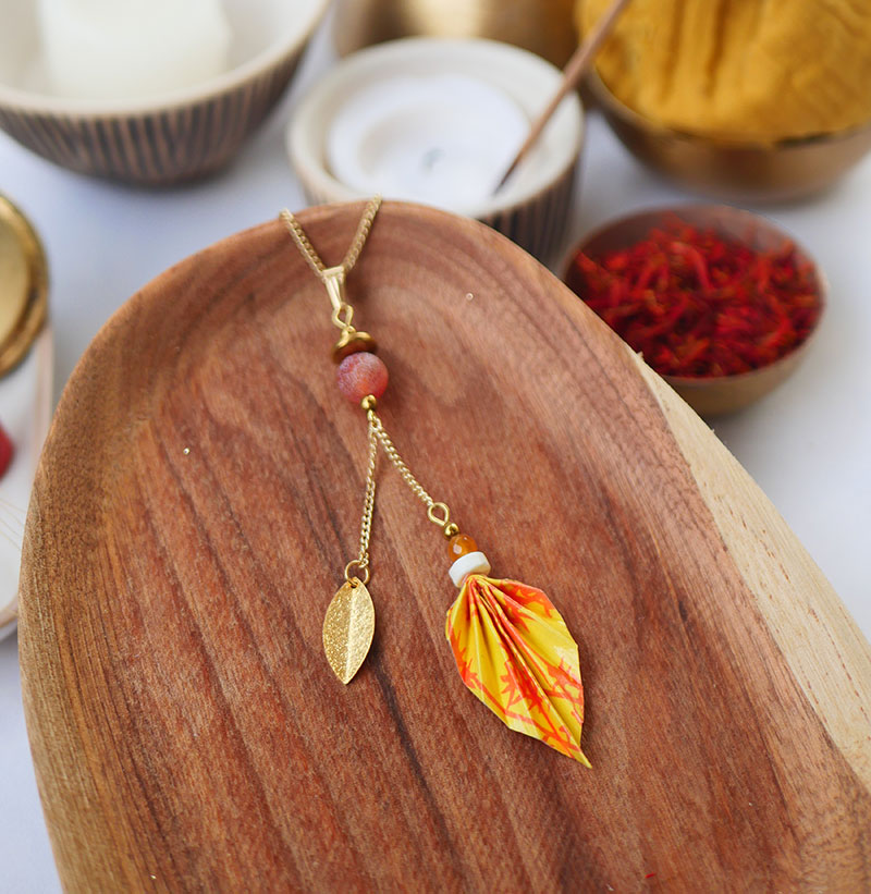 Gebetnout bijoux fantaisie lyon mode tendance bijouterie femme Annecy artisan watthanaram ayutthaya origami feuille agate jaune orange collier
