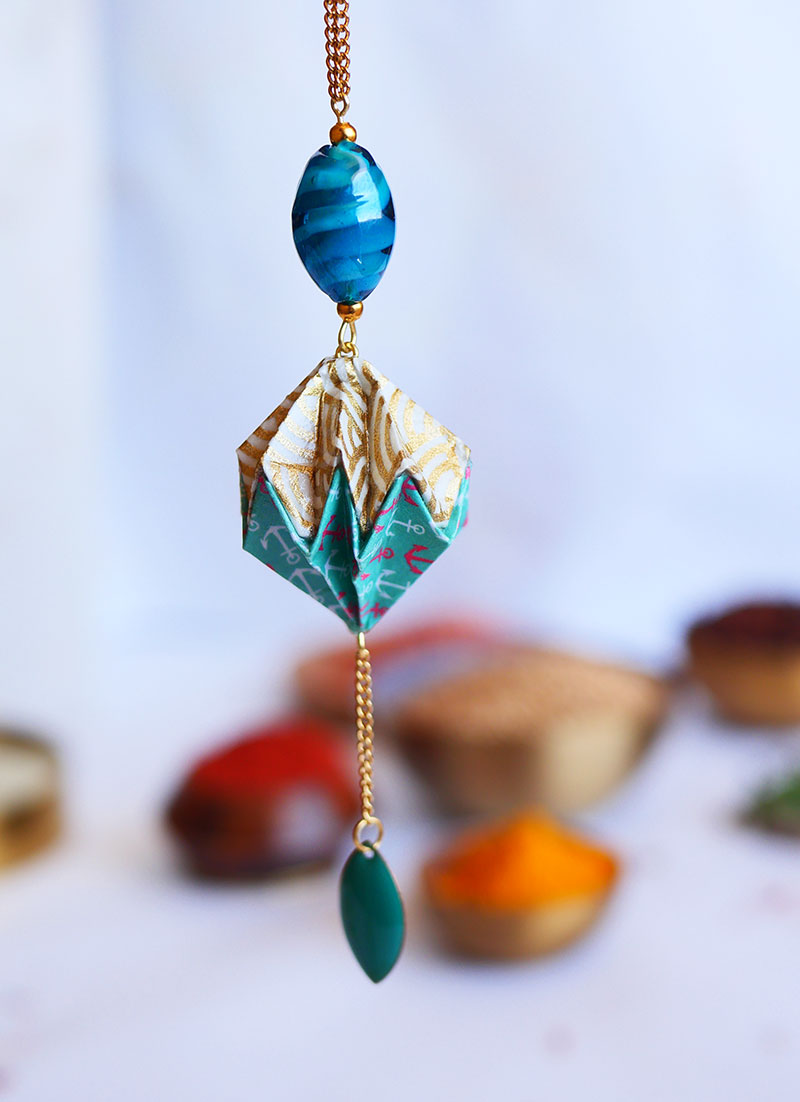 Gebetnout bijoux fantaisie lyon mode tendance bijouterie femme annecy artisan thu bon vietnam hoi an bois geometrie collier origami diamant murano bleu turquoise dore
