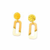 Boucles d’oreille rectangle en bois peint, puce martelée dorée. – Image 2