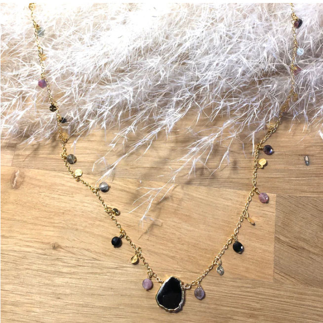 Collier fete des meres en pierres naturelles onyx et tourmaline de la marque Mes Amulettes